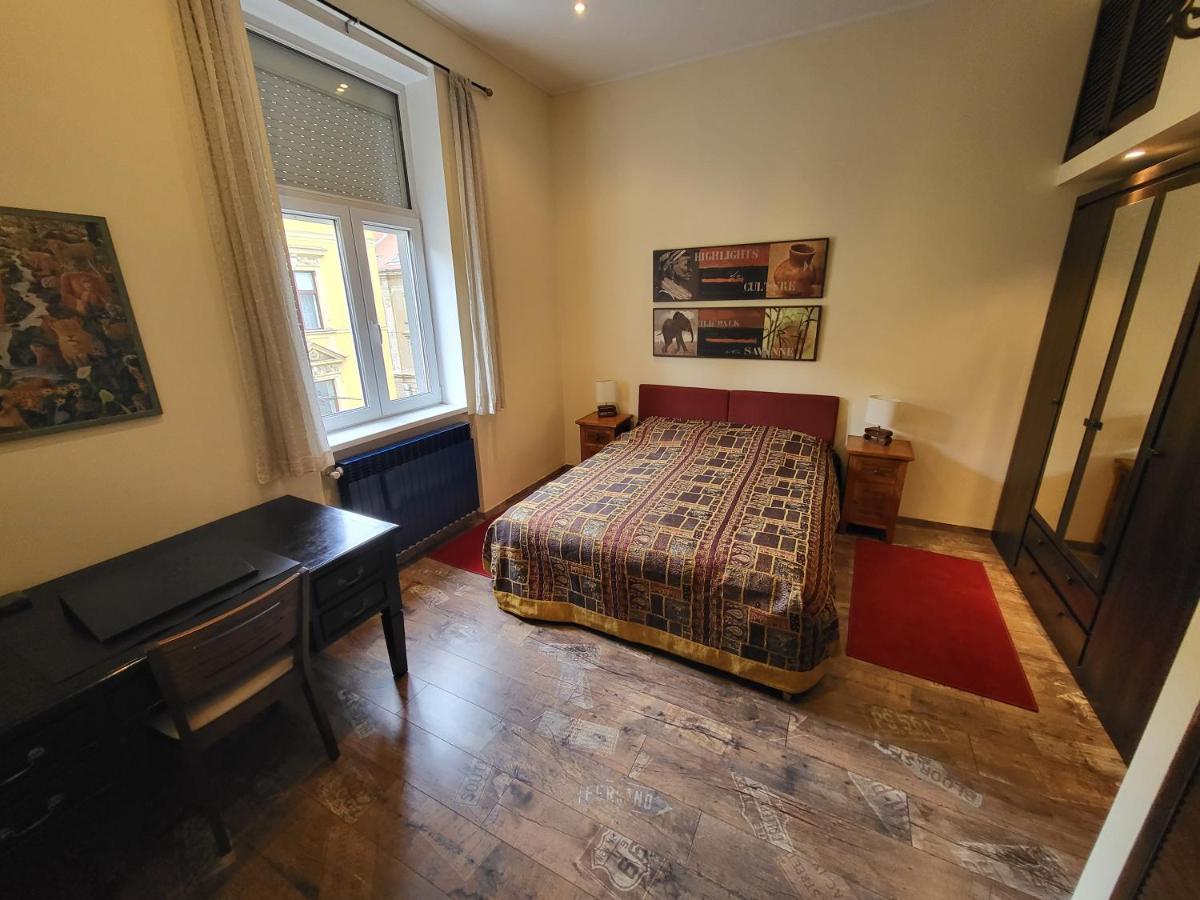 Stylish Apartment In Center Of Zagreb Buitenkant foto